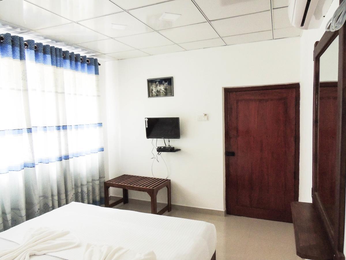 Shaa Lodge 티사마하라마 외부 사진