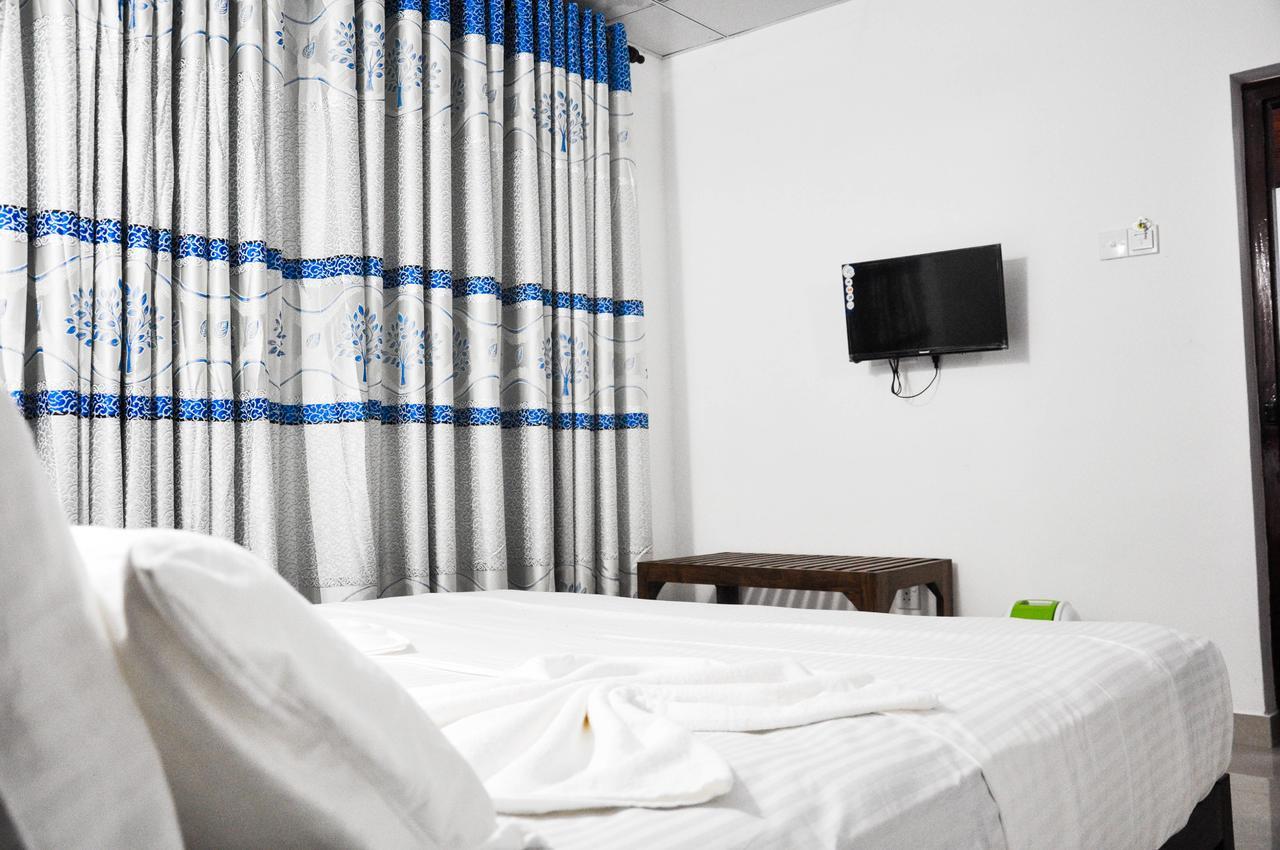 Shaa Lodge 티사마하라마 외부 사진